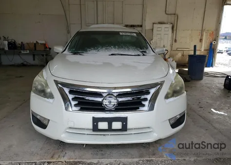 2014 Nissan Altima 2.5 из США, поврежденный, VIN 1N4AL3AP3EC107144